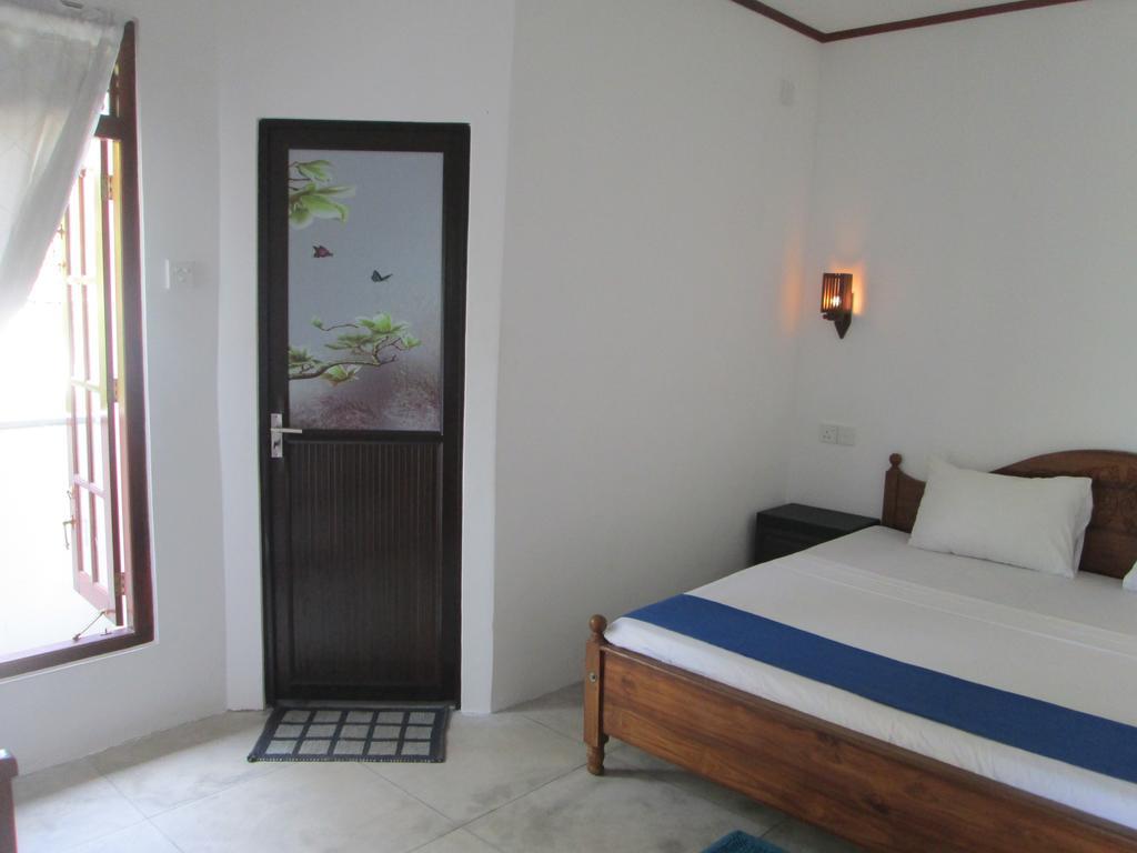 Bay Reach Home Stay Weligama Exterior photo